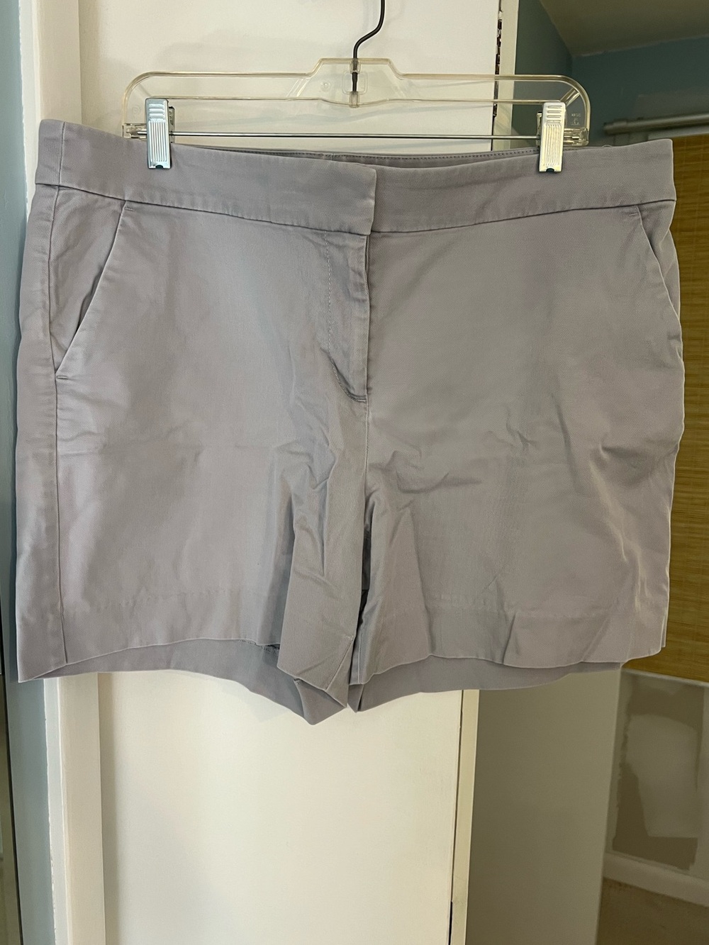 Women’s Classic Tailored Shorts in Light Gray